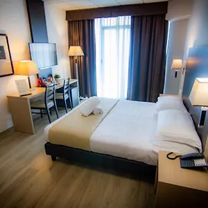 Tuscany Otel